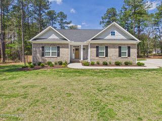 409 Piney Oak Drive, Carthage, NC 28327