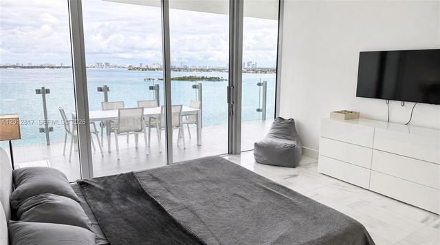 700 NE 26th Ter 1402, Miami, FL 33137