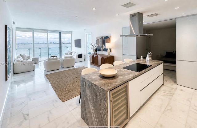 700 NE 26th Ter 1402, Miami, FL 33137