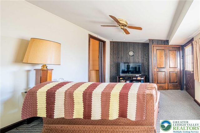 1046 3rd Street, North Catasauqua Bor, PA 18032