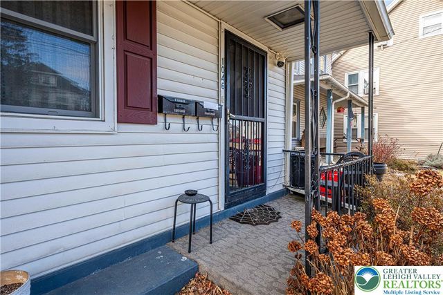 1046 3rd Street, North Catasauqua Bor, PA 18032