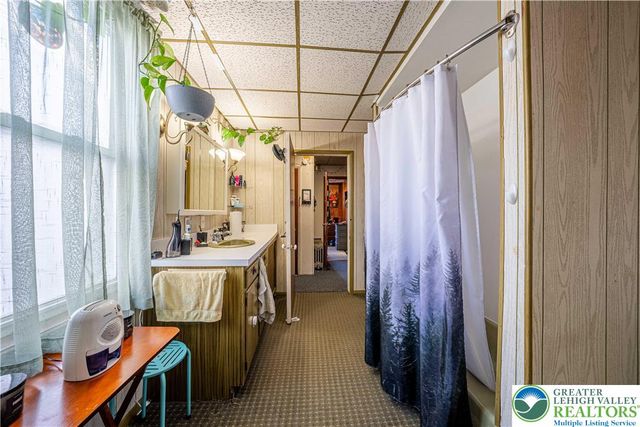 1046 3rd Street, North Catasauqua Bor, PA 18032