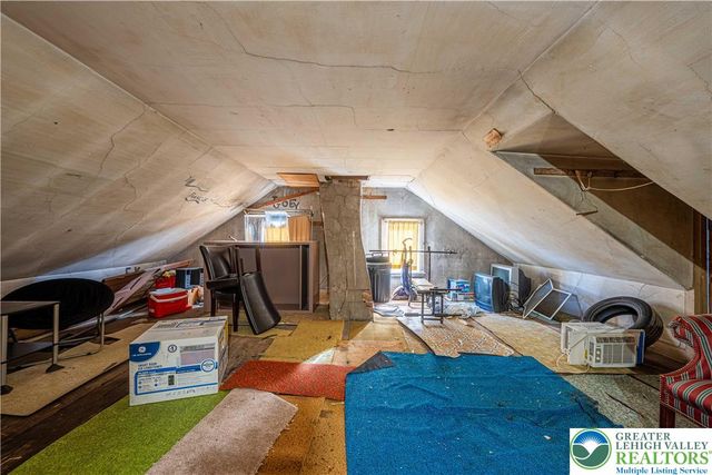 1046 3rd Street, North Catasauqua Bor, PA 18032