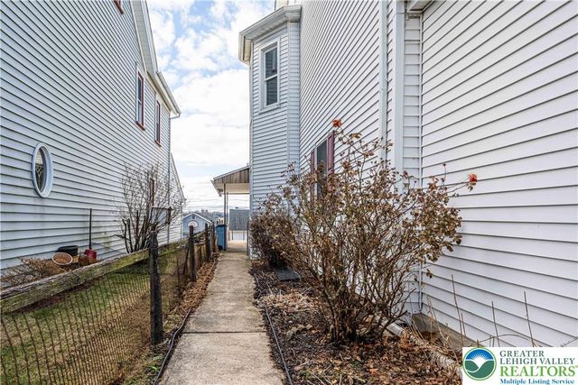 1046 3rd Street, North Catasauqua Bor, PA 18032