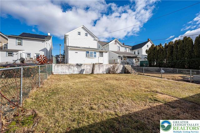 1046 3rd Street, North Catasauqua Bor, PA 18032