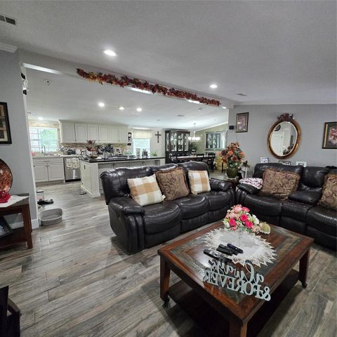 476 Road 5005, Cleveland, TX 77327