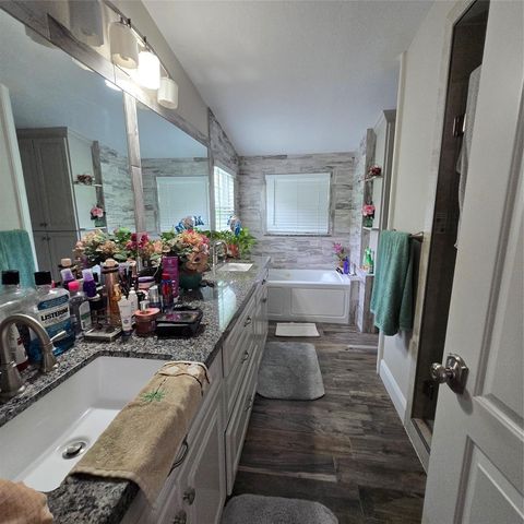 476 Road 5005, Cleveland, TX 77327