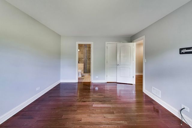66 GANT Circle E, Streamwood, IL 60107