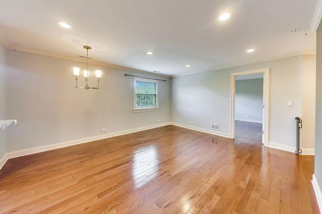66 GANT Circle E, Streamwood, IL 60107