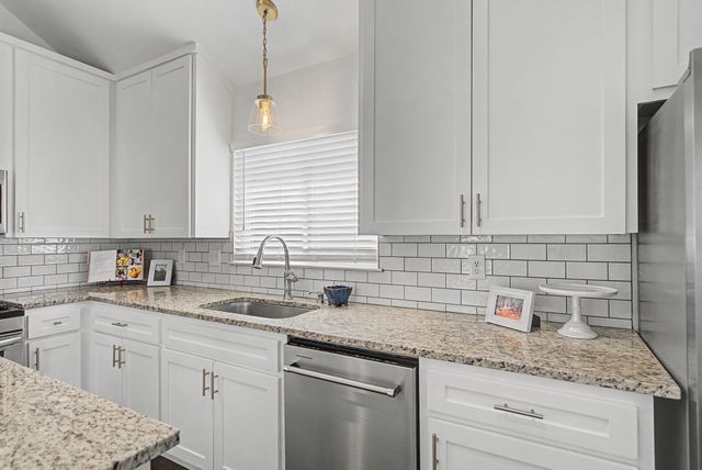 2213 Riverplace Drive, Flower Mound, TX 75028