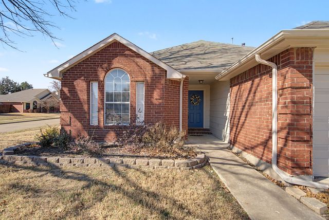 2213 Riverplace Drive, Flower Mound, TX 75028