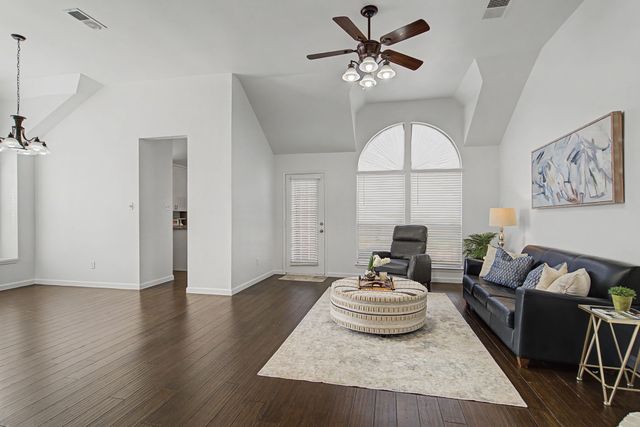 2213 Riverplace Drive, Flower Mound, TX 75028