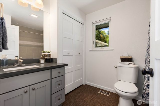 7841 S 135th Street, Seattle, WA 98178