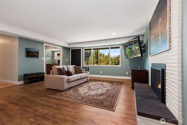 7841 S 135th Street, Seattle, WA 98178