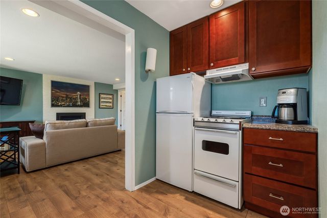 7841 S 135th Street, Seattle, WA 98178