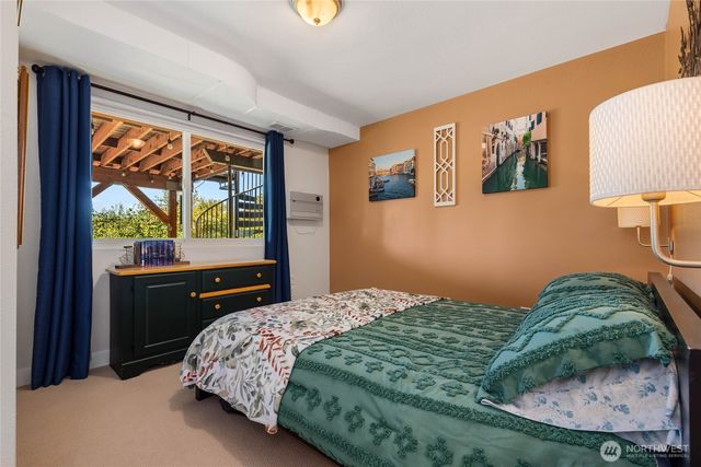 7841 S 135th Street, Seattle, WA 98178