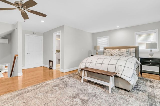 113 Oyster Point Row, Charleston, SC 29412