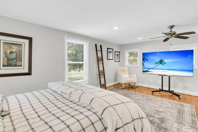 113 Oyster Point Row, Charleston, SC 29412