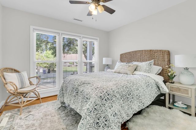113 Oyster Point Row, Charleston, SC 29412