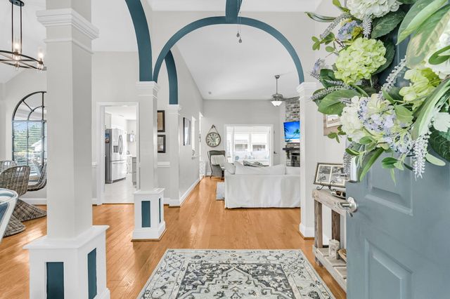 113 Oyster Point Row, Charleston, SC 29412