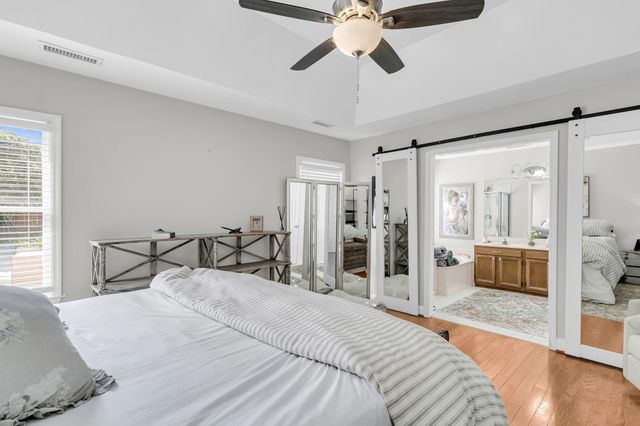113 Oyster Point Row, Charleston, SC 29412