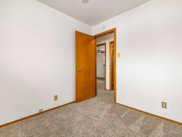 10 Regis Lane, Pueblo, CO 81005