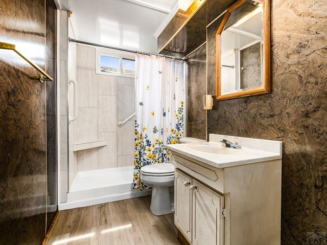 10 Regis Lane, Pueblo, CO 81005