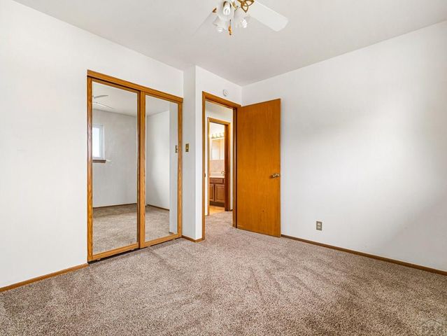 10 Regis Lane, Pueblo, CO 81005