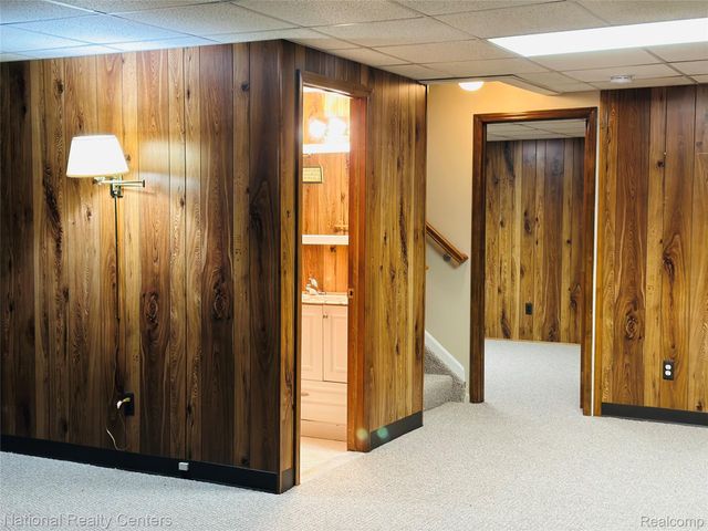 12421 Cambridge Boulevard 4, Green Oak Township, MI 48178