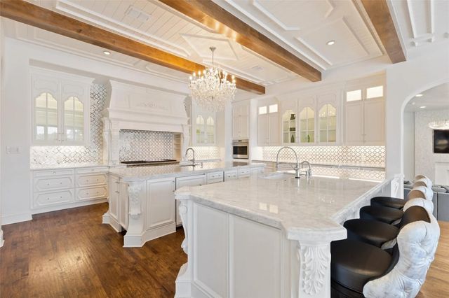 935 W Dove Road, Southlake, TX 76092