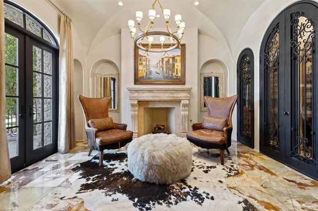 935 W Dove Road, Southlake, TX 76092