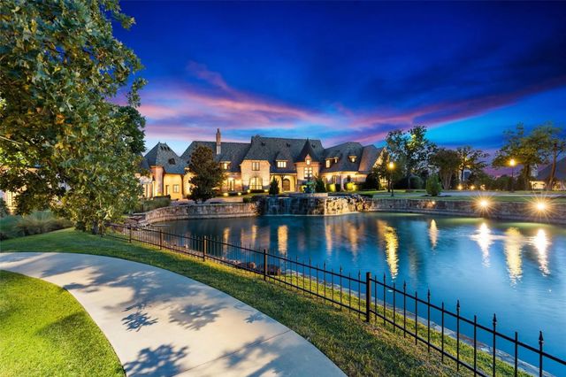 935 W Dove Road, Southlake, TX 76092