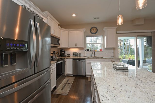 1144 Lock 4 Rd Unit J2, Gallatin, TN 37066