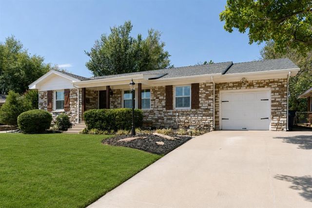 10013 Ridgeview Drive, Oklahoma City, OK 73120