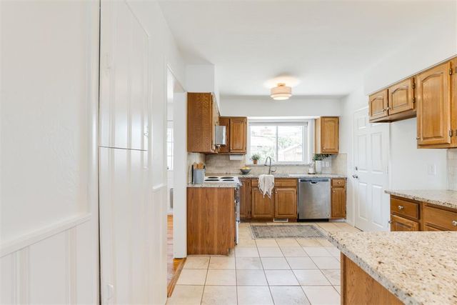 10013 Ridgeview Drive, Oklahoma City, OK 73120
