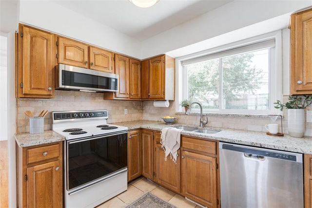 10013 Ridgeview Drive, Oklahoma City, OK 73120