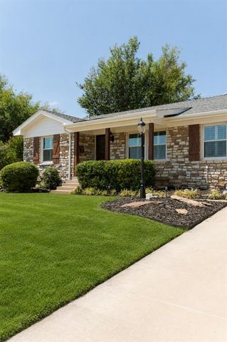 10013 Ridgeview Drive, Oklahoma City, OK 73120