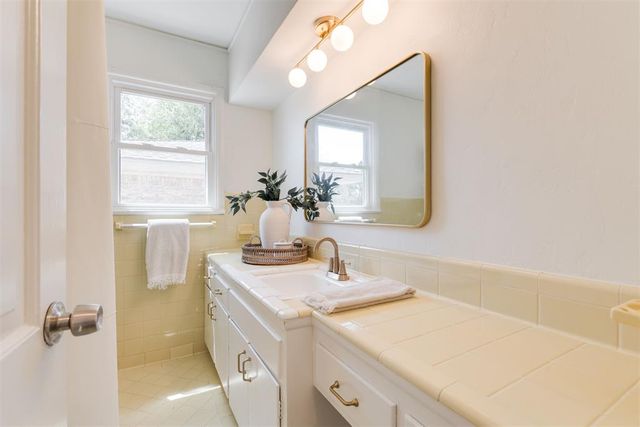 10013 Ridgeview Drive, Oklahoma City, OK 73120