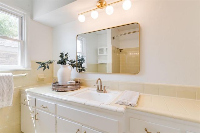 10013 Ridgeview Drive, Oklahoma City, OK 73120