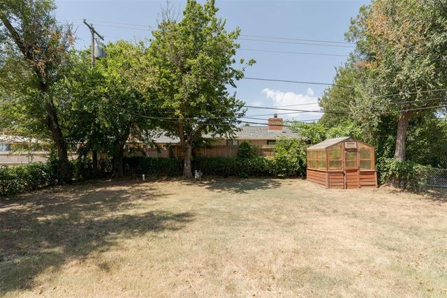 10013 Ridgeview Drive, Oklahoma City, OK 73120