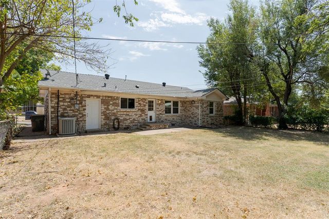 10013 Ridgeview Drive, Oklahoma City, OK 73120
