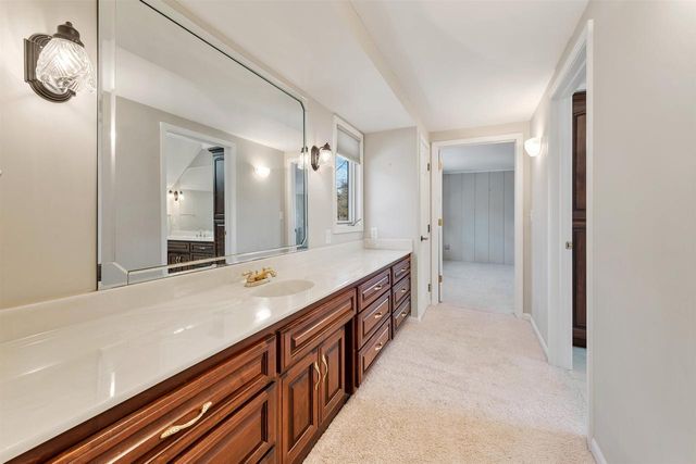 716 SUNSET DRIVE, Marinette, WI 54143