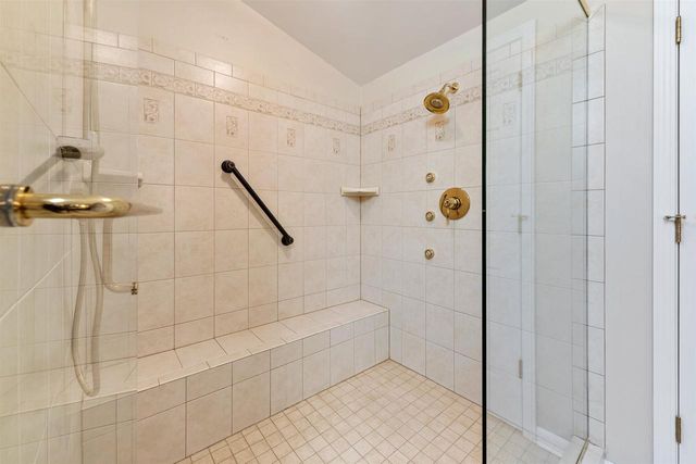 716 SUNSET DRIVE, Marinette, WI 54143