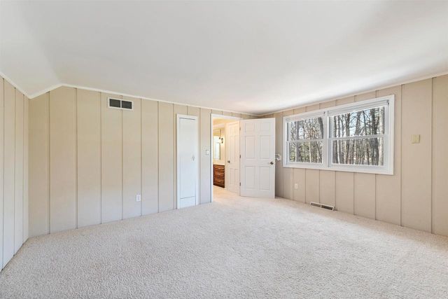 716 SUNSET DRIVE, Marinette, WI 54143