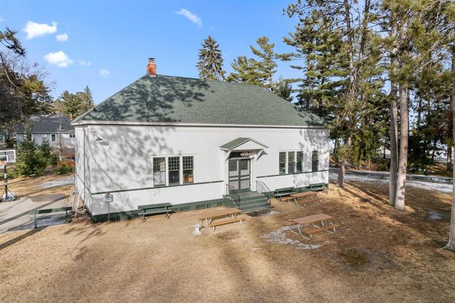 716 SUNSET DRIVE, Marinette, WI 54143