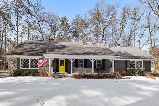 716 SUNSET DRIVE, Marinette, WI 54143