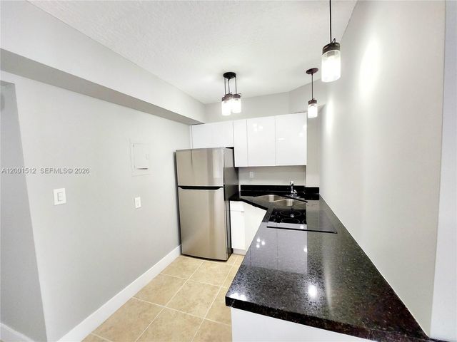 335 SW 20th Street 9, Fort Lauderdale, FL 33315