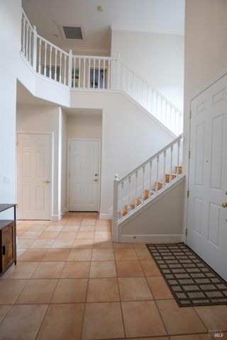 979 Lupine Ct, Healdsburg, CA 95448