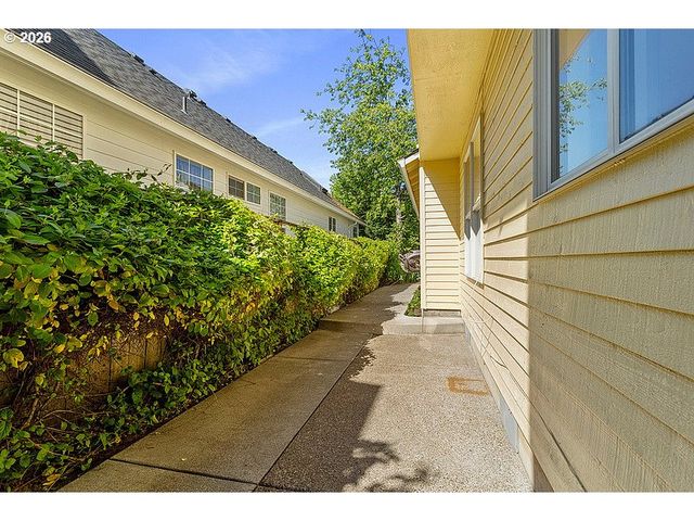 22106 Ne PARK Ln, Fairview, OR 97024