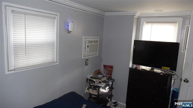 48 Helen Drive, Moonachie, NJ 07074